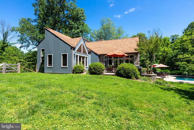 47 STONEY BANK RD, Glen Mills, PA 19342