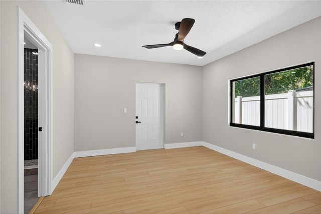 3512 W MCELROY AVENUE, Tampa, FL 33611