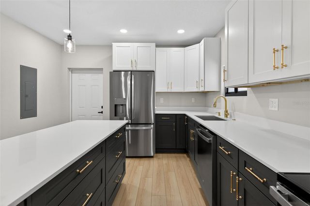 3512 W MCELROY AVENUE, Tampa, FL 33611