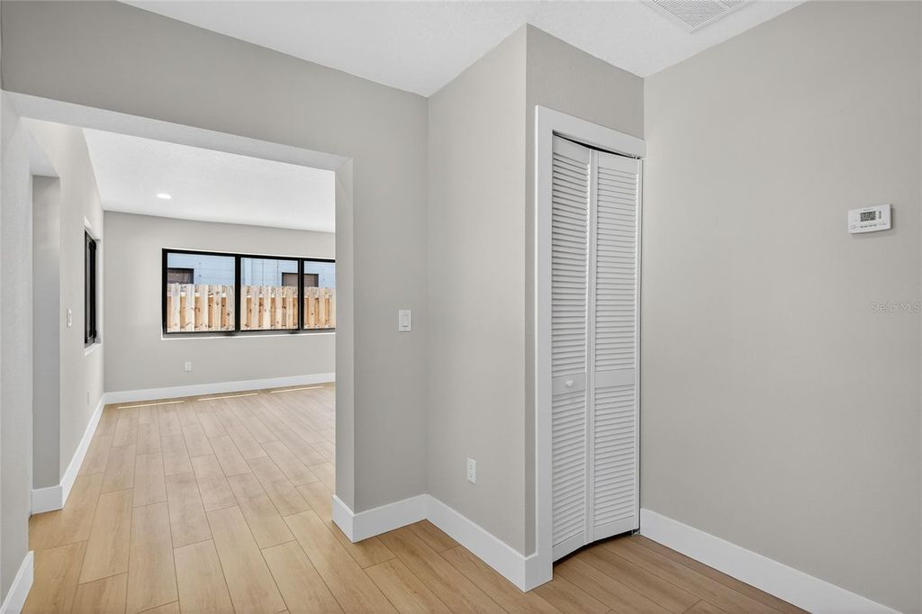 Image 18 of property listing at 3512 W MCELROY AVENUE, Tampa, FL 33611