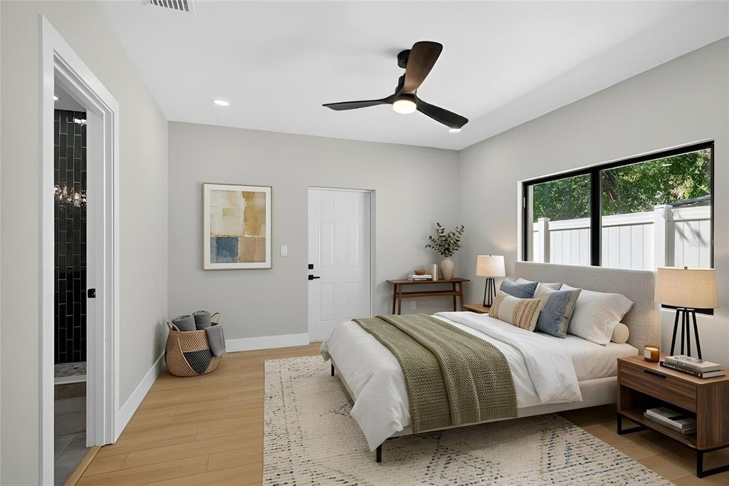 Image 4 of property listing at 3512 W MCELROY AVENUE, Tampa, FL 33611