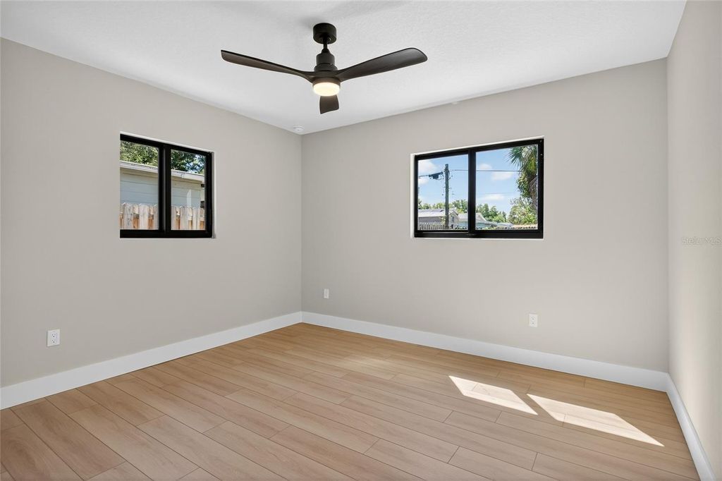 Image 10 of property listing at 3512 W MCELROY AVENUE, Tampa, FL 33611