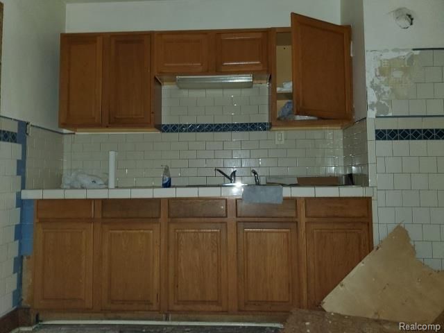 4345 W Buena Vista Street, Detroit, MI 48238