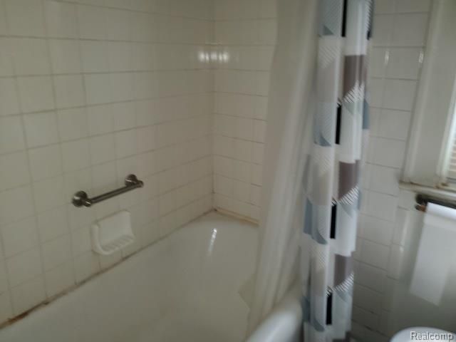 4345 W Buena Vista Street, Detroit, MI 48238