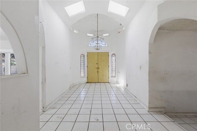 25021 Daisy, Loma Linda, CA 92354