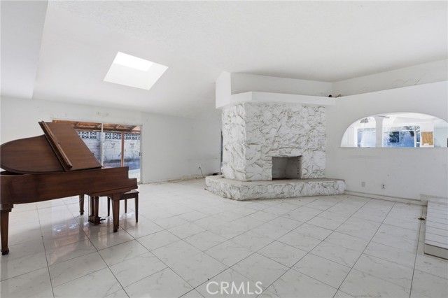 25021 Daisy, Loma Linda, CA 92354