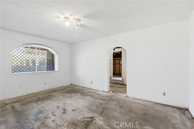 25021 Daisy, Loma Linda, CA 92354