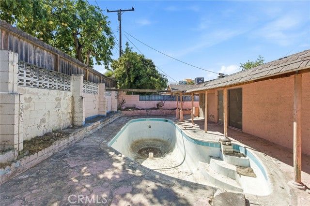 25021 Daisy, Loma Linda, CA 92354