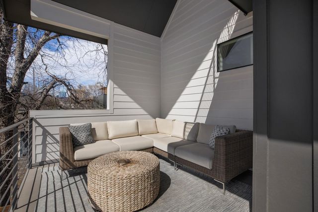 1410 E 3rd ST A, Austin, TX 78702
