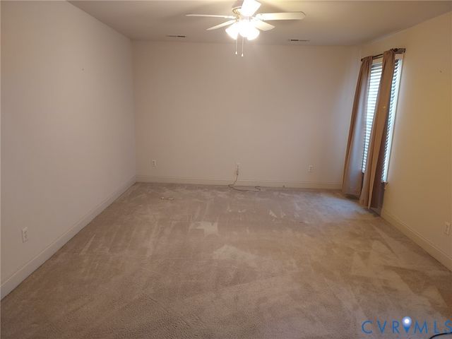 406 Stone Hearth Ct, Hopewell, VA 23860