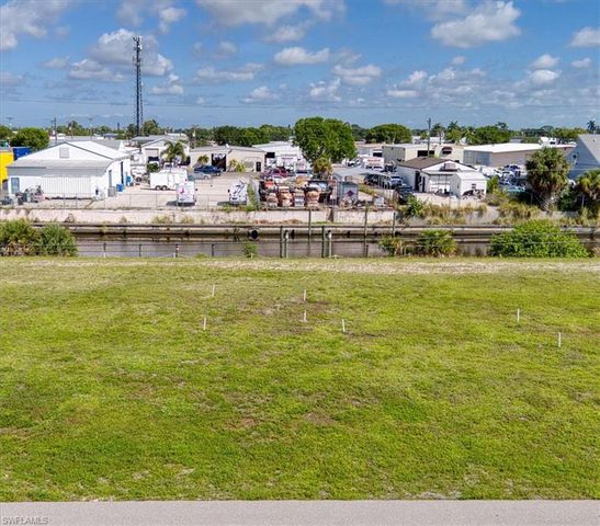 1102 SE 13th AVE, Cape Coral, FL 33990