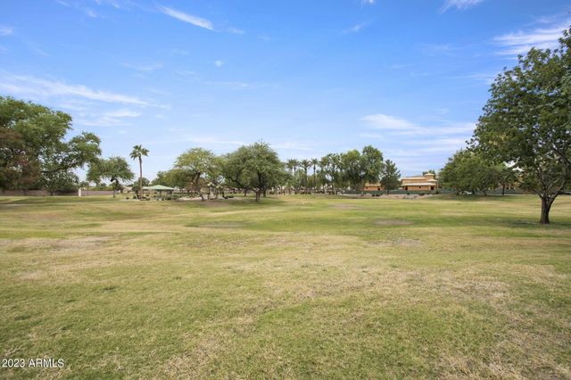 7775 N 52ND Drive, Glendale, AZ 85301