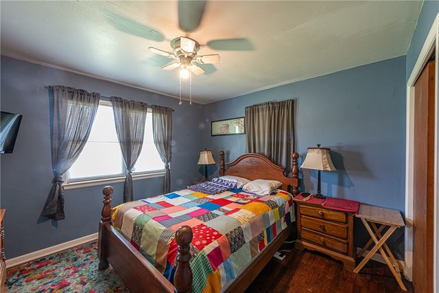 3016 W Mount Comfort Road, Fayetteville, AR 72704