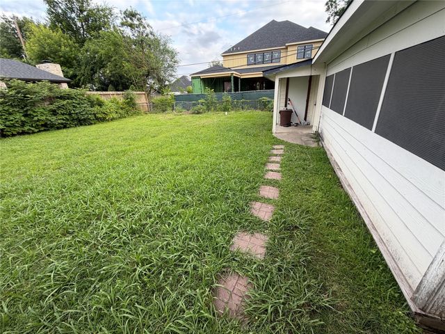 6501 Schiller Street, Houston, TX 77055