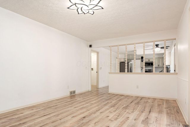 1466 Weybridge Road, Columbus, OH 43220