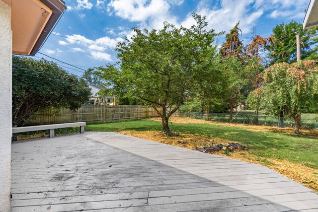 1466 Weybridge Road, Columbus, OH 43220