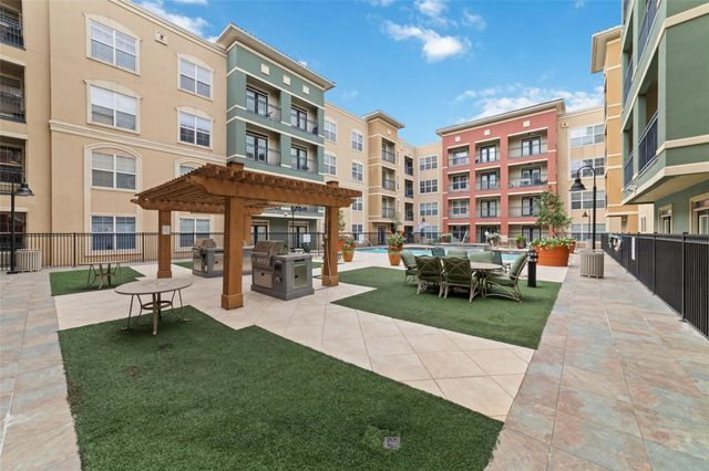 1711 Old Spanish Trail 408, Houston, TX 77054