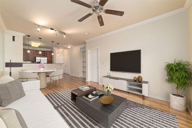 1711 Old Spanish Trail 408, Houston, TX 77054