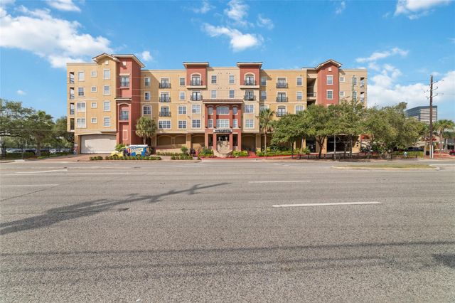 1711 Old Spanish Trail 408, Houston, TX 77054