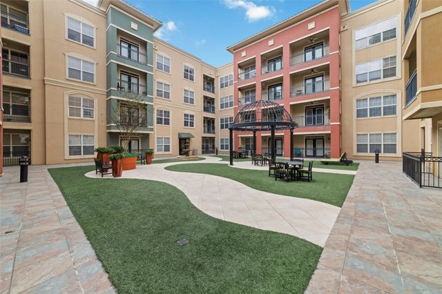 1711 Old Spanish Trail 408, Houston, TX 77054