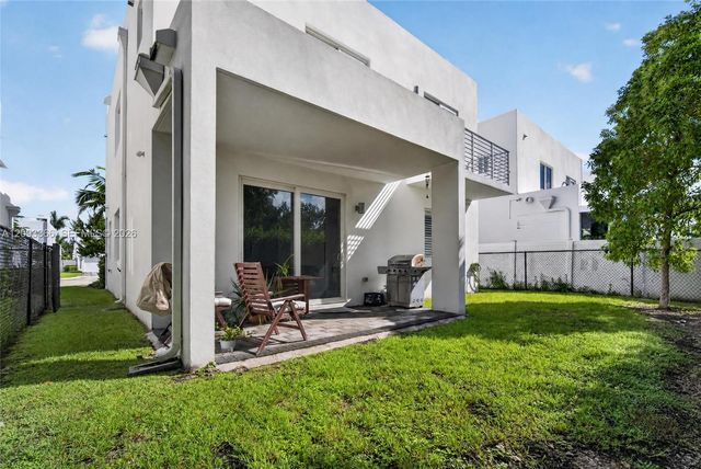 10370 NW 67th Terrace, Doral, FL 33178