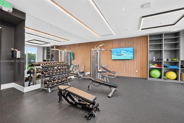 10370 NW 67th Terrace, Doral, FL 33178
