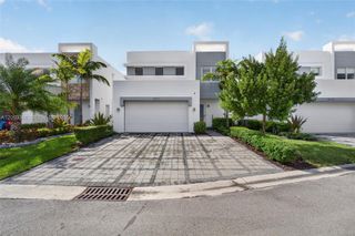 10370 NW 67th Terrace, Doral, FL 33178