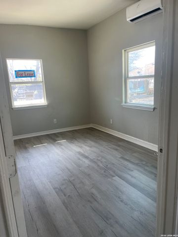 1309 Keats St Apt 2, San Antonio, TX 78211