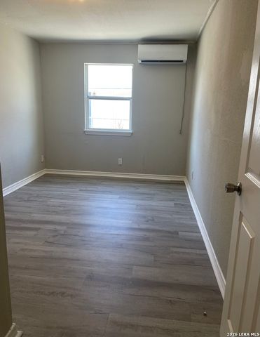 1309 Keats St Apt 2, San Antonio, TX 78211