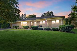 17020 Eldorado DRIVE, Brookfield, WI 53005