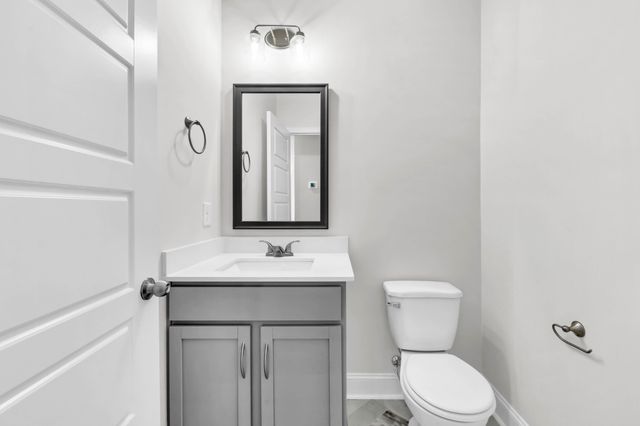 160 Leitrim Dr, Clarksville, TN 37042