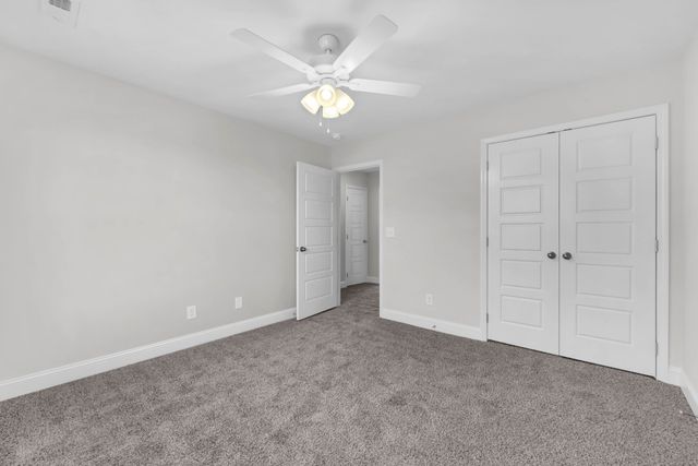 160 Leitrim Dr, Clarksville, TN 37042