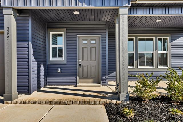 160 Leitrim Dr, Clarksville, TN 37042