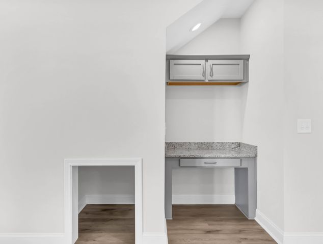 160 Leitrim Dr, Clarksville, TN 37042