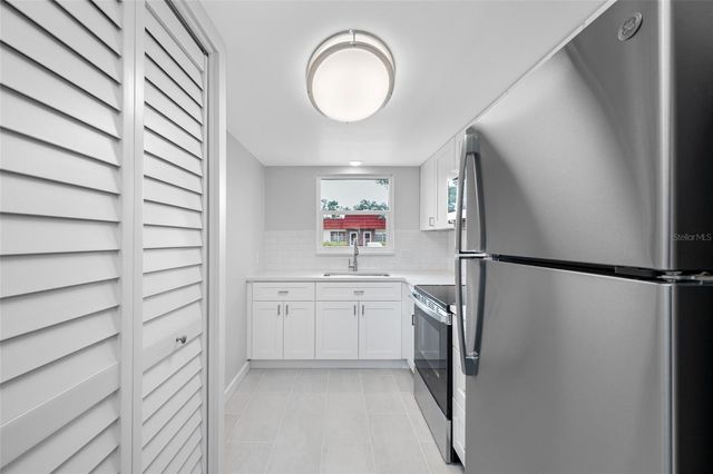 5860 38TH AVENUE N 34, St Petersburg, FL 33710