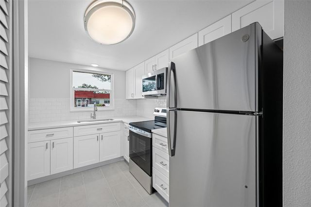 5860 38TH AVENUE N 34, St Petersburg, FL 33710