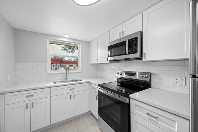 5860 38TH AVENUE N 34, St Petersburg, FL 33710