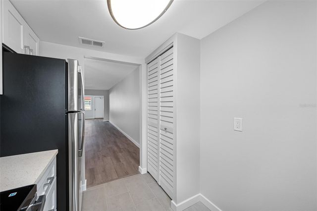 5860 38TH AVENUE N 34, St Petersburg, FL 33710