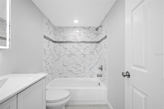 5860 38TH AVENUE N 34, St Petersburg, FL 33710