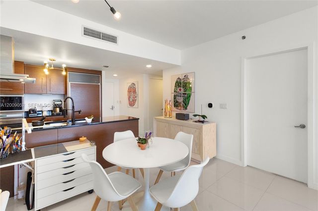 495 Brickell Ave 4009, Miami, FL 33131