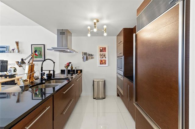 495 Brickell Ave 4009, Miami, FL 33131