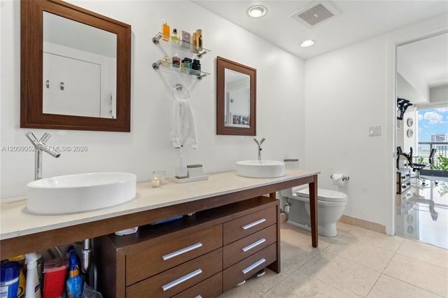 495 Brickell Ave 4009, Miami, FL 33131