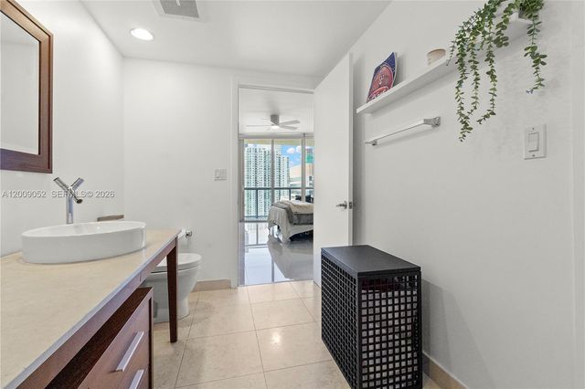 495 Brickell Ave 4009, Miami, FL 33131