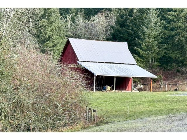19955 Se TILLSTROM Rd, Damascus, OR 97089