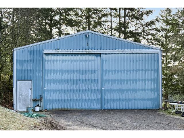 19955 Se TILLSTROM Rd, Damascus, OR 97089