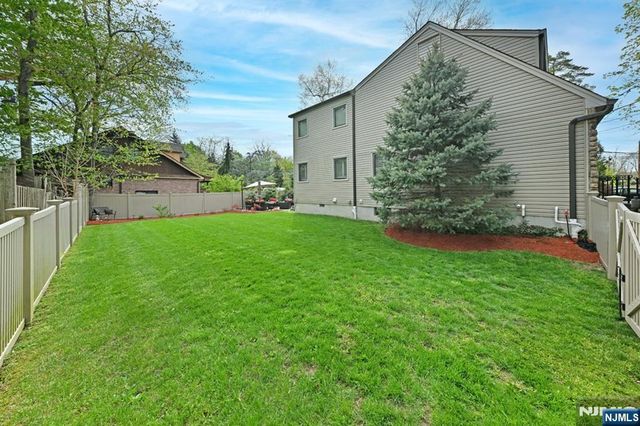 12 Morningside Avenue, Cresskill, NJ 07626