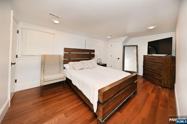 12 Morningside Avenue, Cresskill, NJ 07626