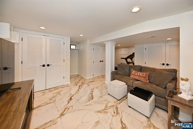 12 Morningside Avenue, Cresskill, NJ 07626