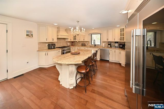 12 Morningside Avenue, Cresskill, NJ 07626
