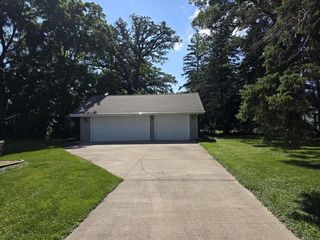 4117 Lake AVENUE, Delavan, WI 53115
